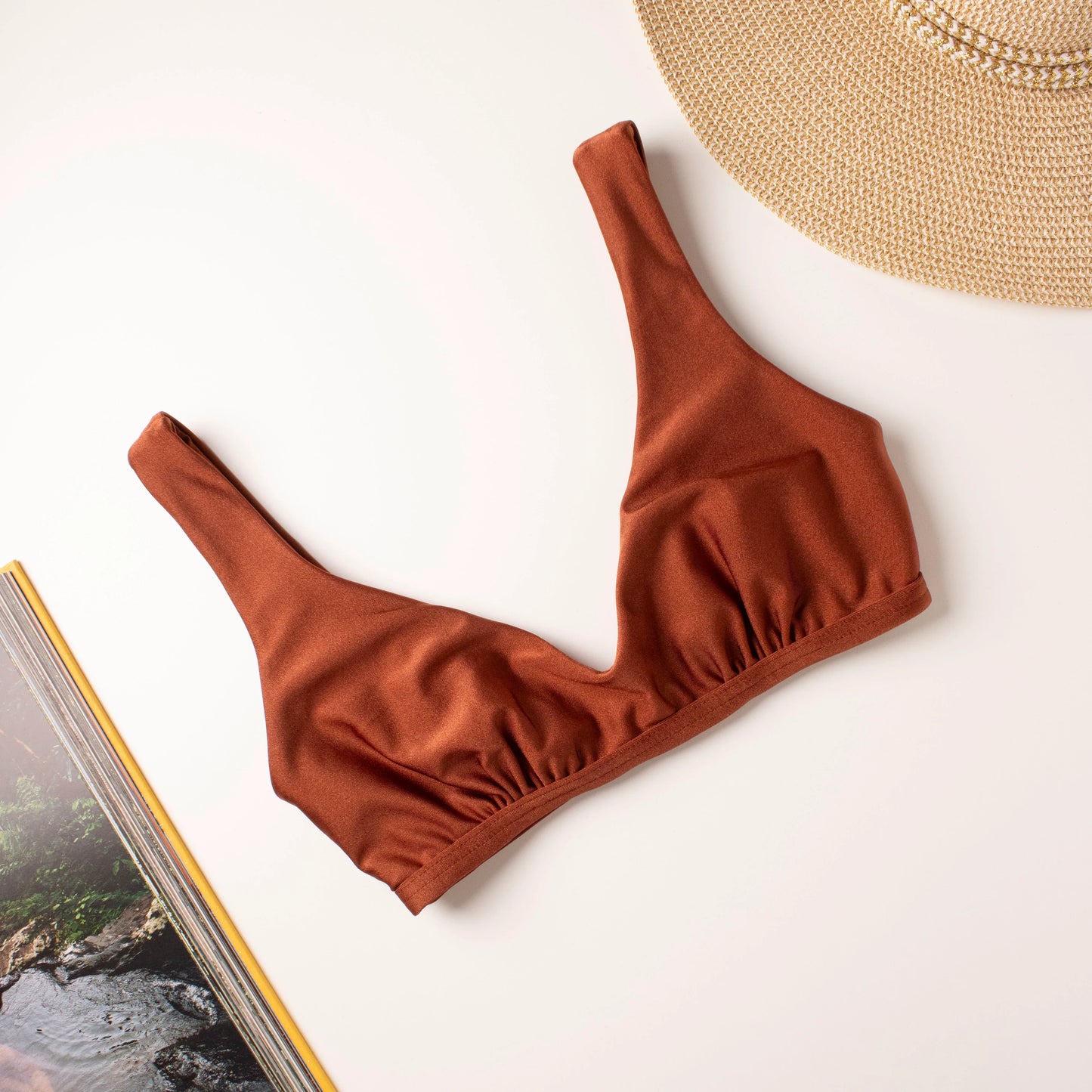 Top Elly Egitto - Helis Brain